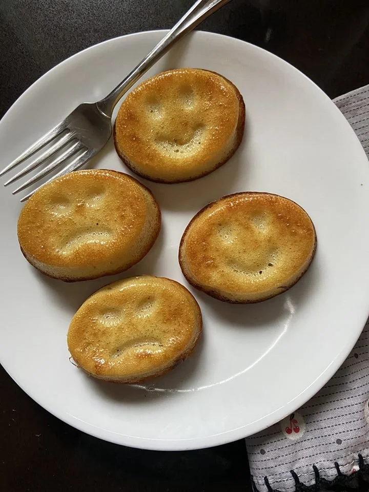 emoji pancake.jpg
