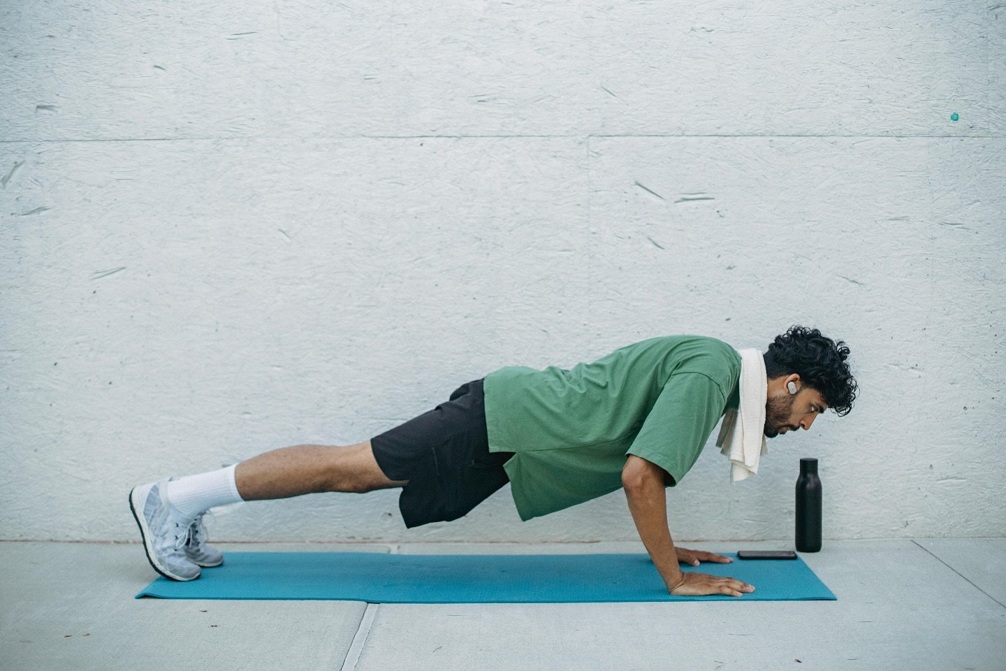 Come join our newest class: Youth Dynamic Chan!
Every Friday 7pm–8pm
Weekly Exercise Chan class for young people.
Stay healthy, fit, active, flexible, and athletic. Build physical strength and energetic strength.
30 minutes of exercising and