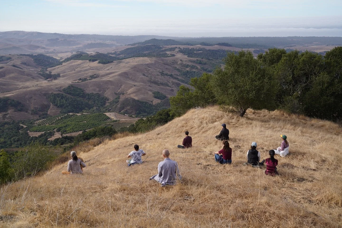 We have a Fall Awakening 7-Day Chan Retreat coming up in Pioneer, CA, where we will teach both the Silent illumination method and the Investigation method in order to best match each individual’s needs.
We will do different meditation activiti