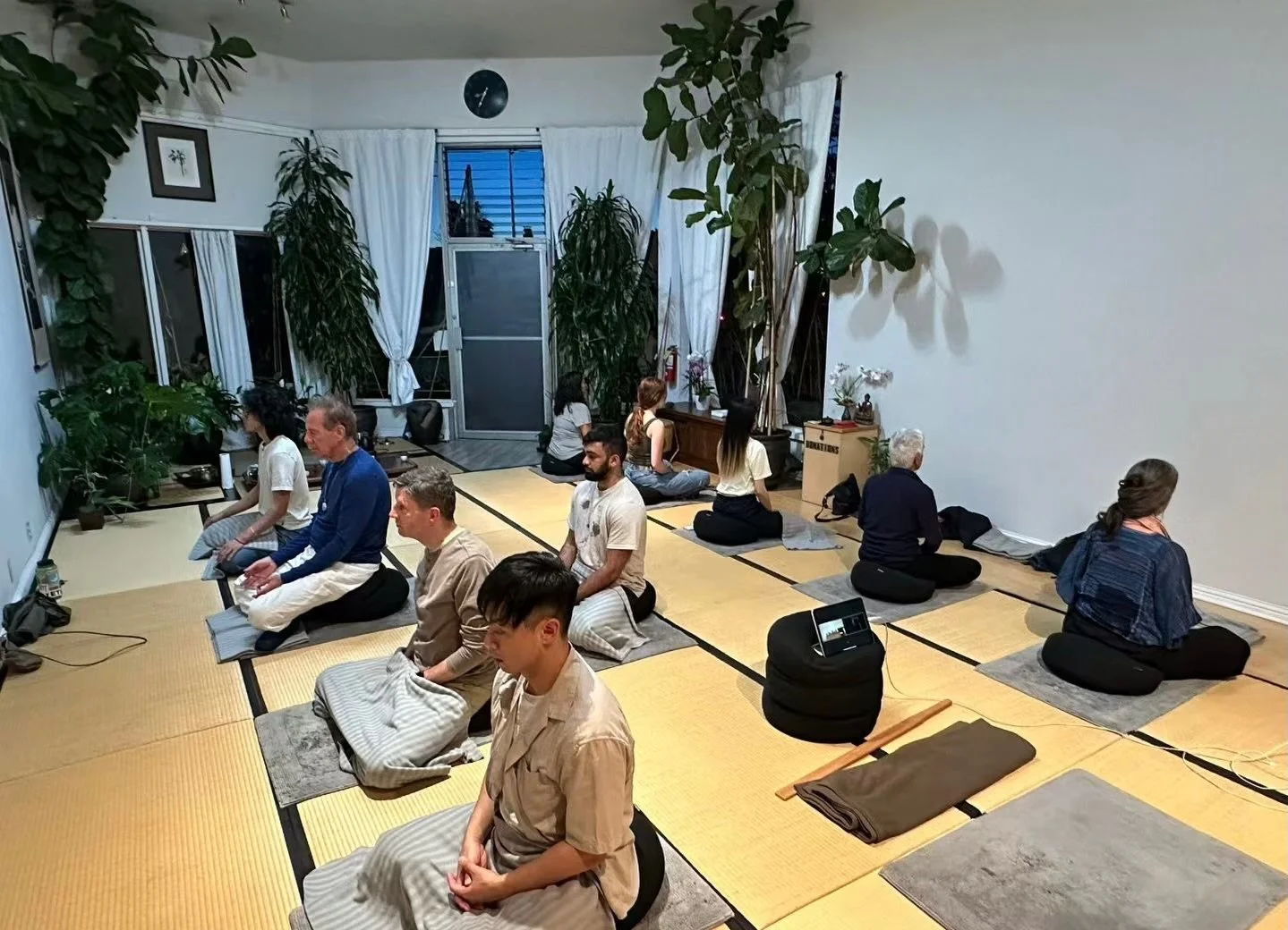 Come join our new Three Saturday Afternoons Silent Chan!

It will include Drinking Tea, Sitting, Walking, Bowing, Chanting, and Exercising Chan (meditation).

You can attend all the sessions or however many you want.

Link in bio
or go to silent-chan