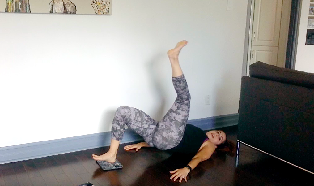 At Home ABS & LEGS Workout with Towels