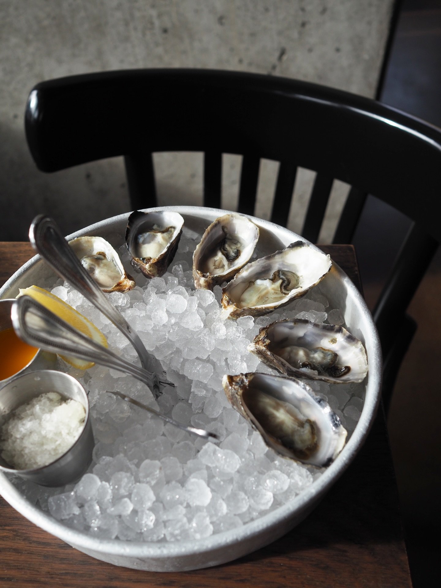 Fresh Pacific Northwest oysters with housemade horseradish granita and guajillo pepper hot sauce. Order them as a half dozen or full dozen 🦪

Also available on our happy hour menu, served at the bar from 5-6pm daily.

Doors open at 5pm. See you toni