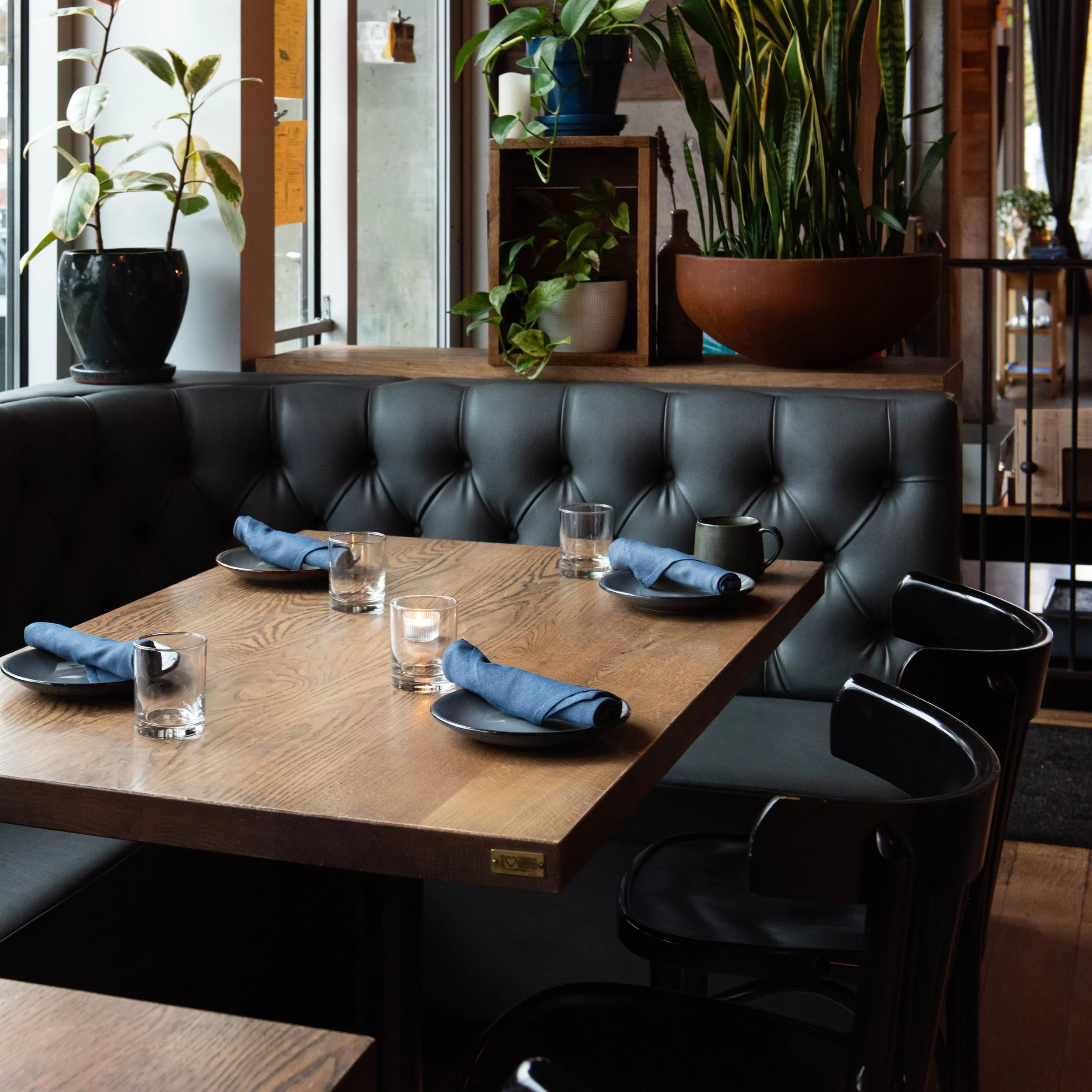 Booth at Normandie.jpg