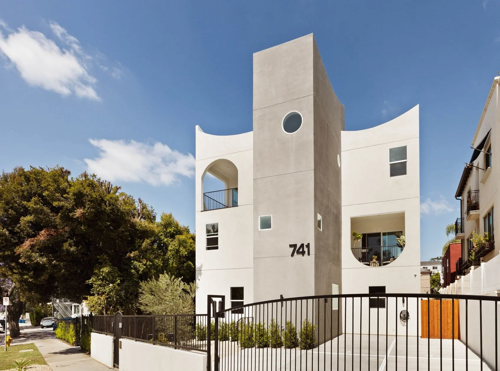 2a-web-or-mls-738-n-vendome-st.jpg