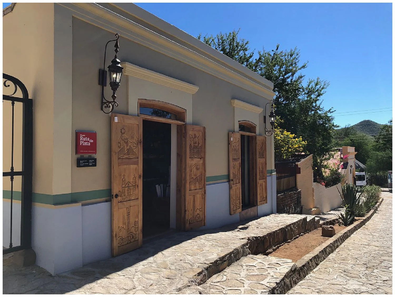 history-museum-entrance.jpg