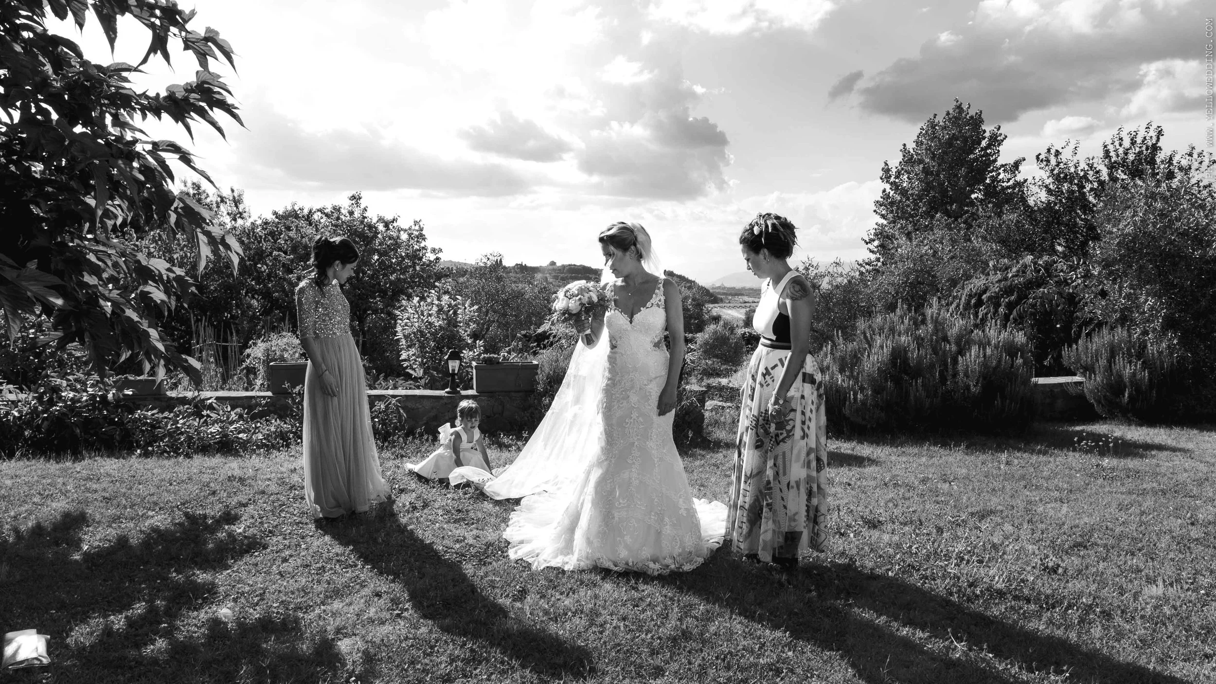YelloweddingMarta_150.jpg