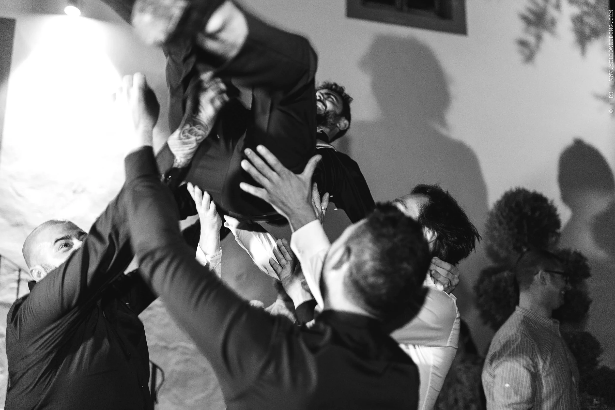 YelloweddingMarta_512.jpg