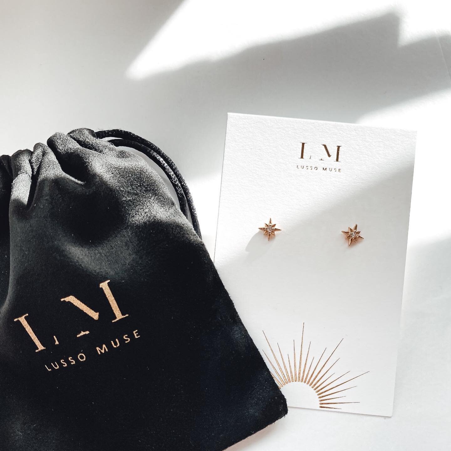 Packaging update with gold foiled heavy weight cards and gold foiled suede pouch 👌🏼