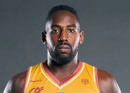 LIMOGES WELCOMES BACK GAVIN WARE
