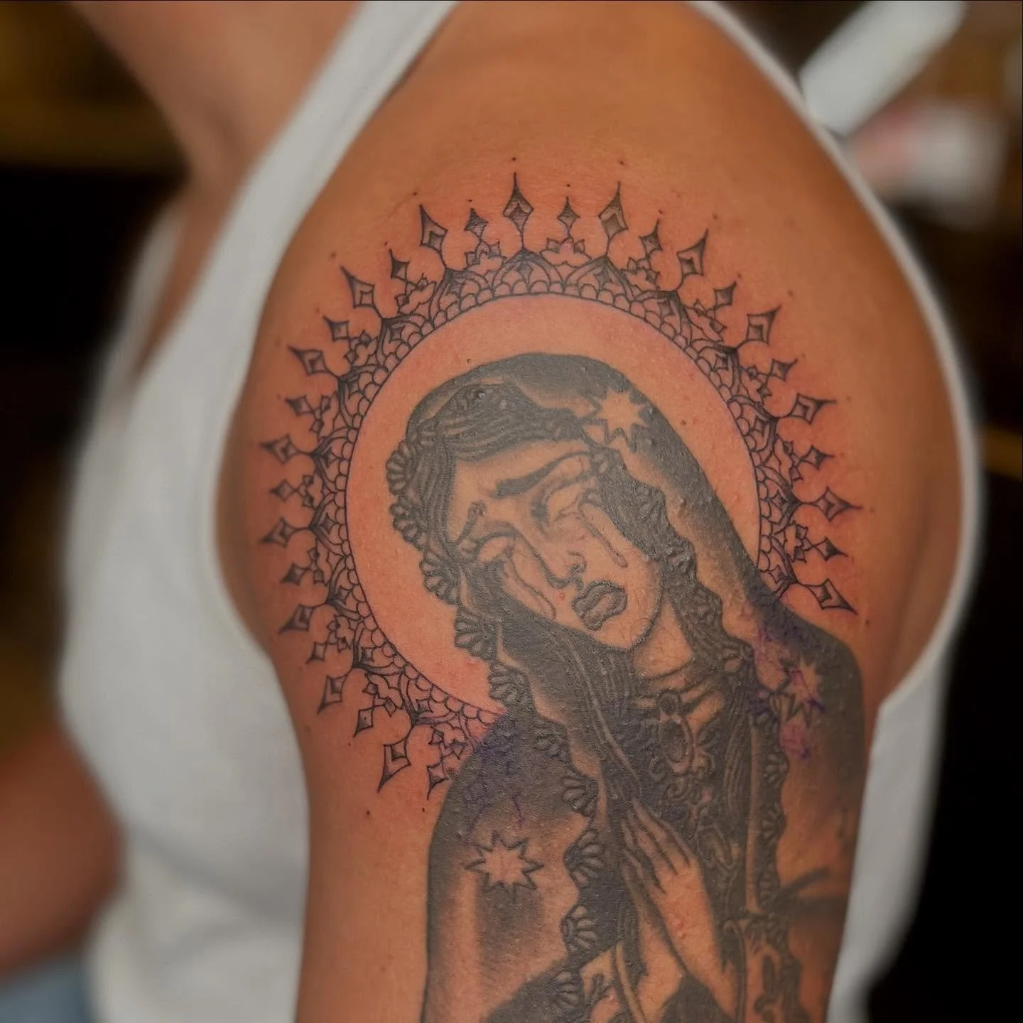 I did NOT tattoo Mary but I did tattoo the halo to cap off Clint&rsquo;s preexisting tattoo. Sadly didn&rsquo;t wipe off all the stencil so it seems as tho it continues on her body but it doesn&rsquo;t! Just around her. More ornate pieces please!! It
