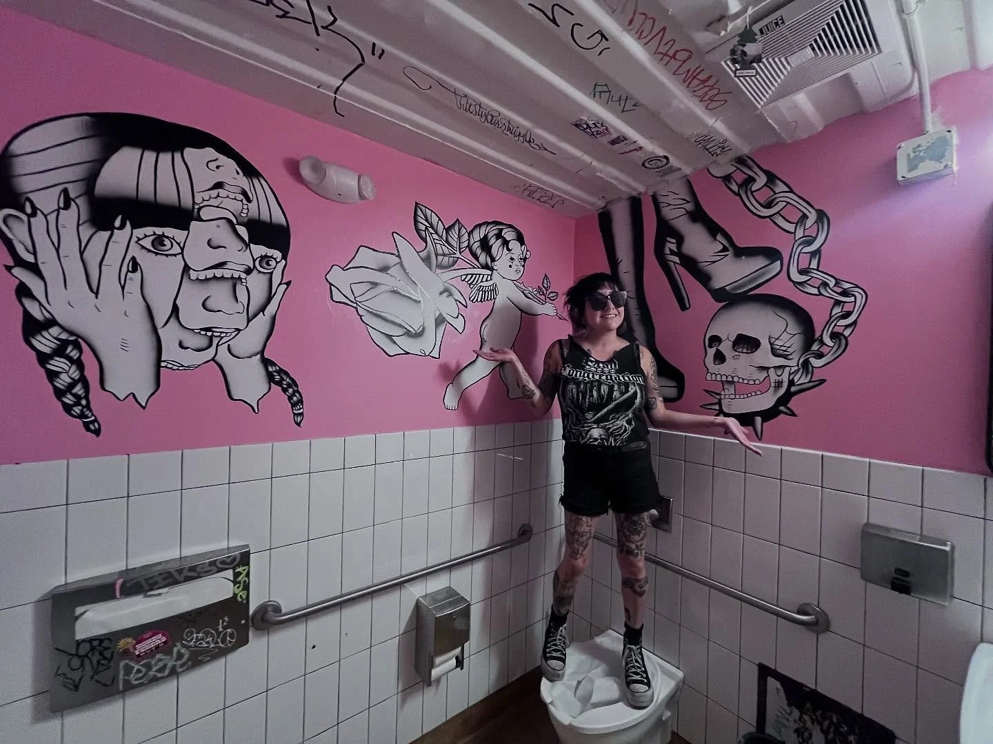Bathroom #2! First time using an airbrush! It was super hard but really fun, a lot of things went wrong starting this one but I kept at it til everything clicked. Go check it out @ghosttownbrewing_laurel and send me a selfie ;)