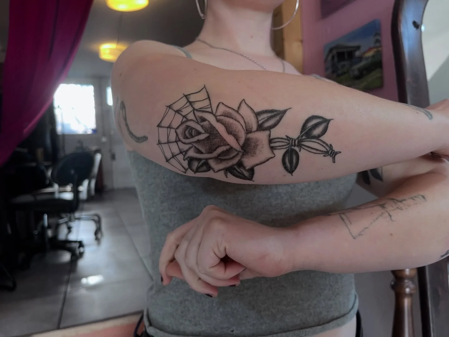 ⛓️right on the elbows⛓️ 
Cass came in wanting a wreath of sorts above their elbow. There was a prexisting tattoo that didn&rsquo;t leave much room so I said, what if we went a little further down and give you some elbow action. They hesitated then sa