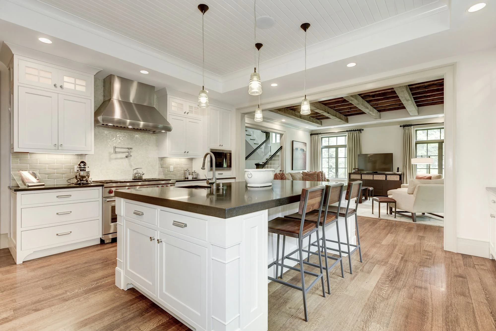 GREATJONE-2106VIRGINIA-KITCHEN-7.jpg