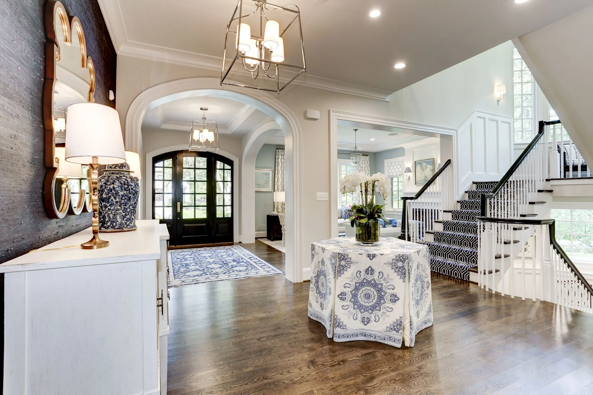 GREATJONES-FRANKLIN-FOYER.jpg