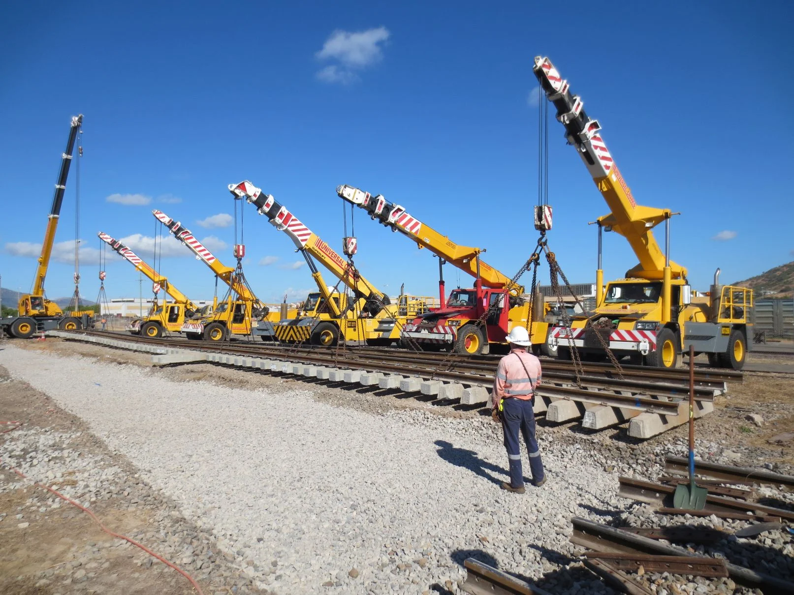 Townsville 6 crane lift for QR - smaller.jpg