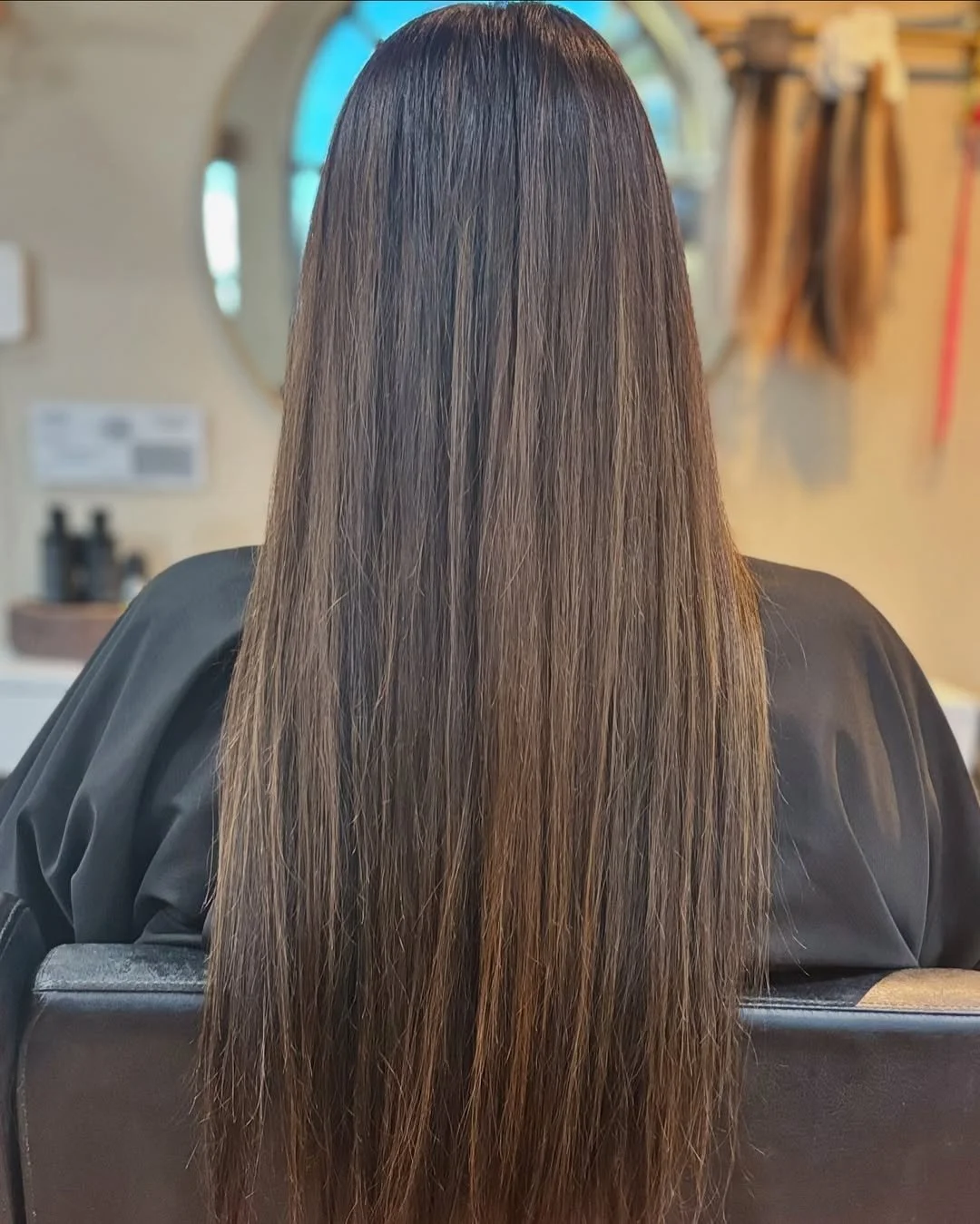 Color transition with two shades.