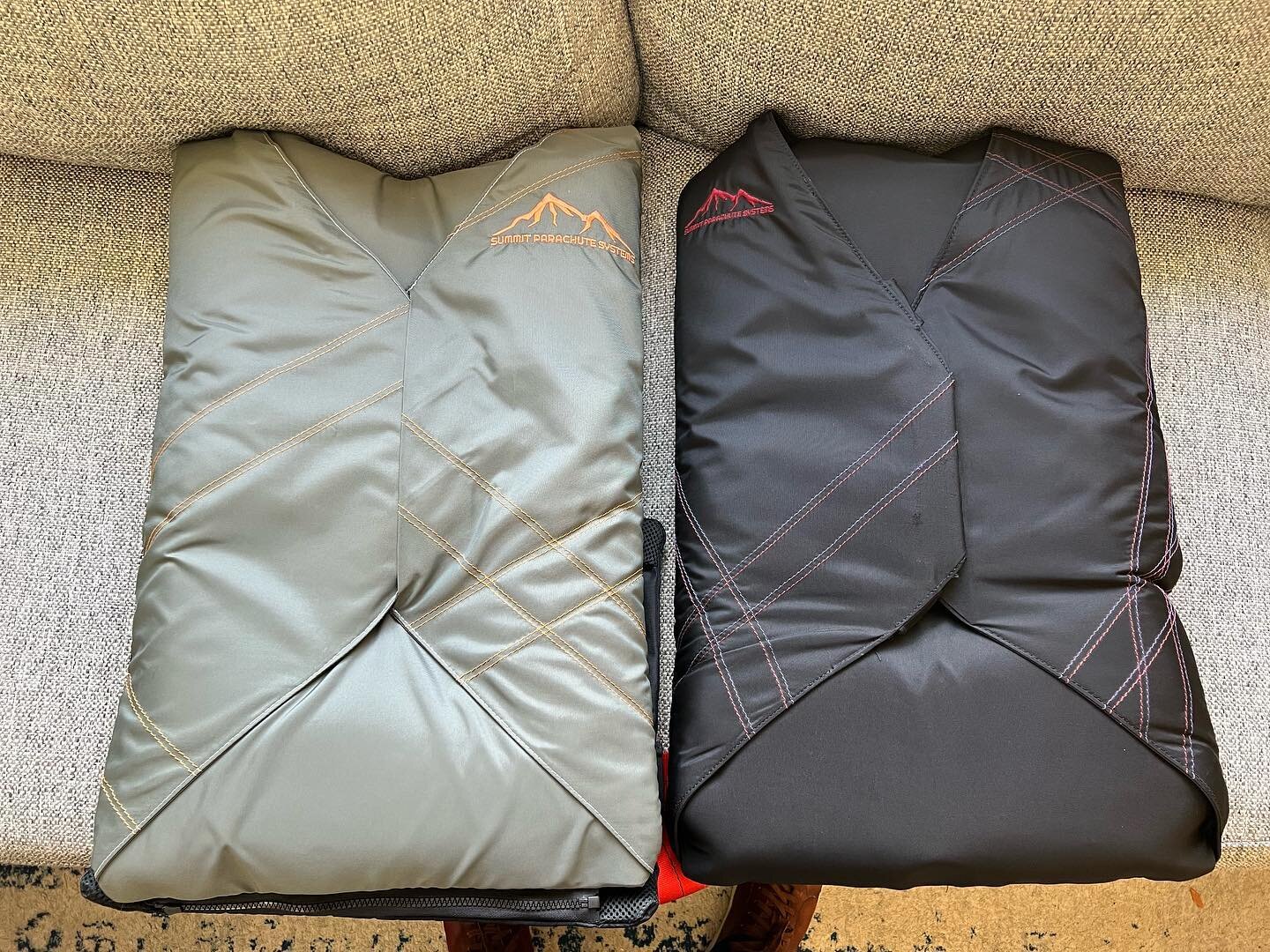 It&rsquo;s @summitparachute central at the Pollard household! Jarrett sent me a new rig and I couldn&rsquo;t be happier!! The refinements and advancements on the new container are so freaking nice! My old Summit rig was already much improved over the