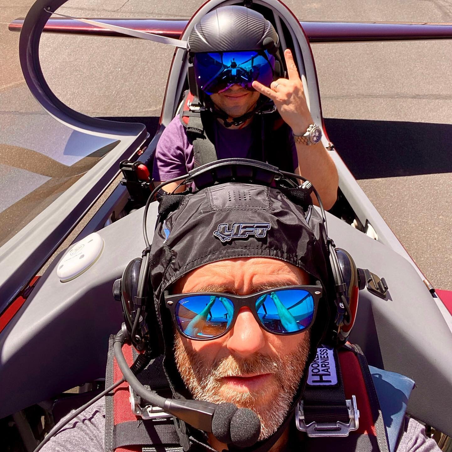 Michael from Montreal is an airline pilot who happened to be on a long layover after flying into SFO, and wanted shake the dust off since it&rsquo;s been a while since he&rsquo;s flown an Extra. He did fantastic!  #mpaviation #extra300 #extraaircraft
