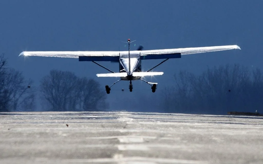 Cessna-Takeoff.jpg