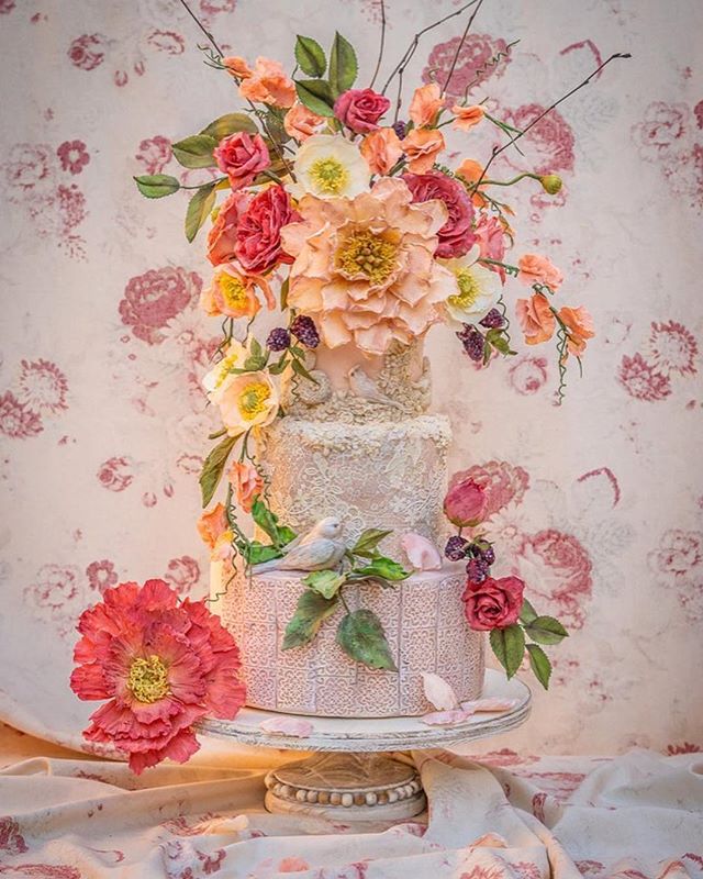 #Repost @kinvarabalfour
・・・
We had a pre-baby party this weekend. Words cannot express my gratitude to @juliesimoncakes for the incredible, immaculate cake she made for us. Julie is the new cake star of the world! Every single flower &amp; detail on 