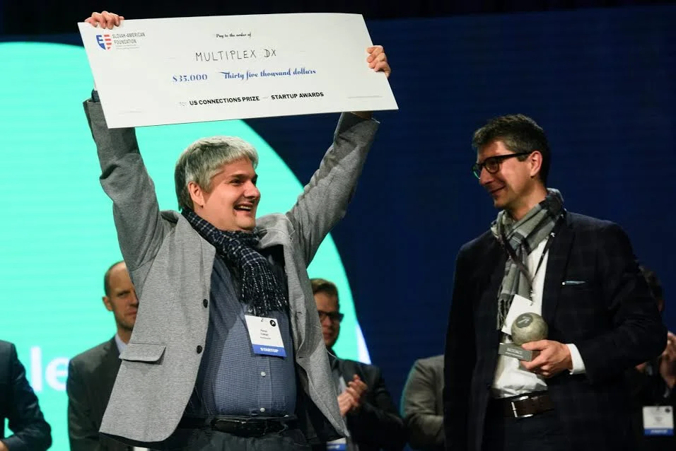   MultiplexDX, the overall Winner of StartupAwards.SK 2016.  