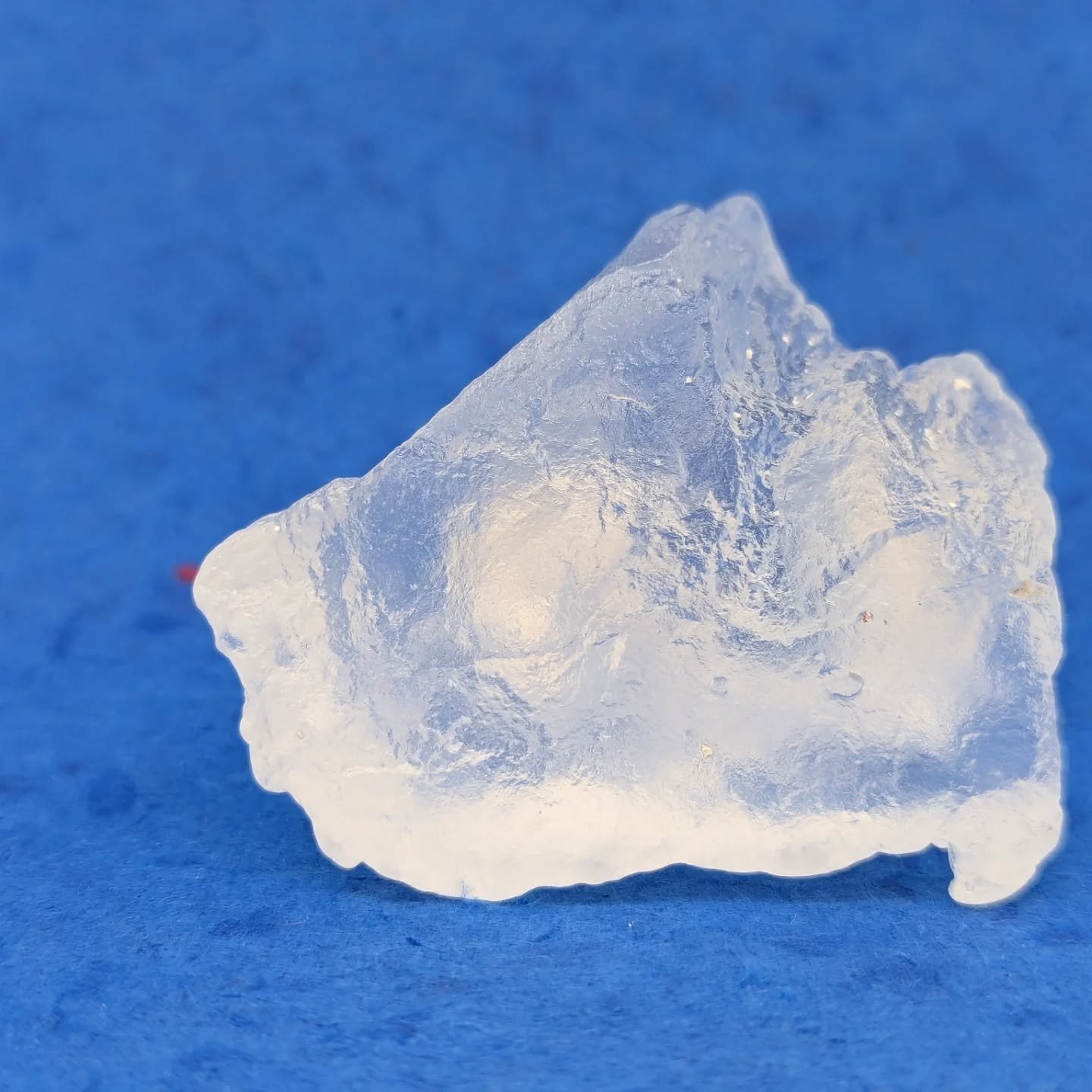 Some little beauties with their "feet" still on, perfect replicas of the ordinary-divine pieces of @cohuttawilderness . This is the beginning of many more small treasures to come, getting to see the light of day in April 2026; exhibition ve