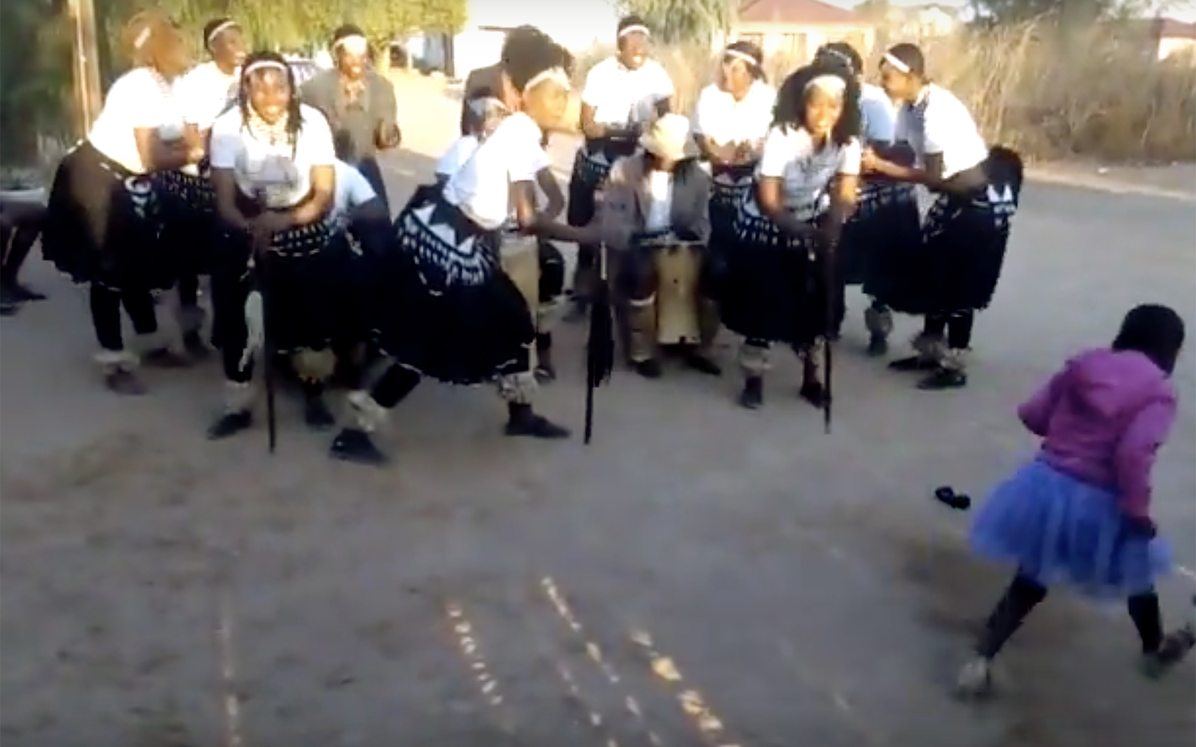 422-kaka DANCE Sierra Leone.jpg