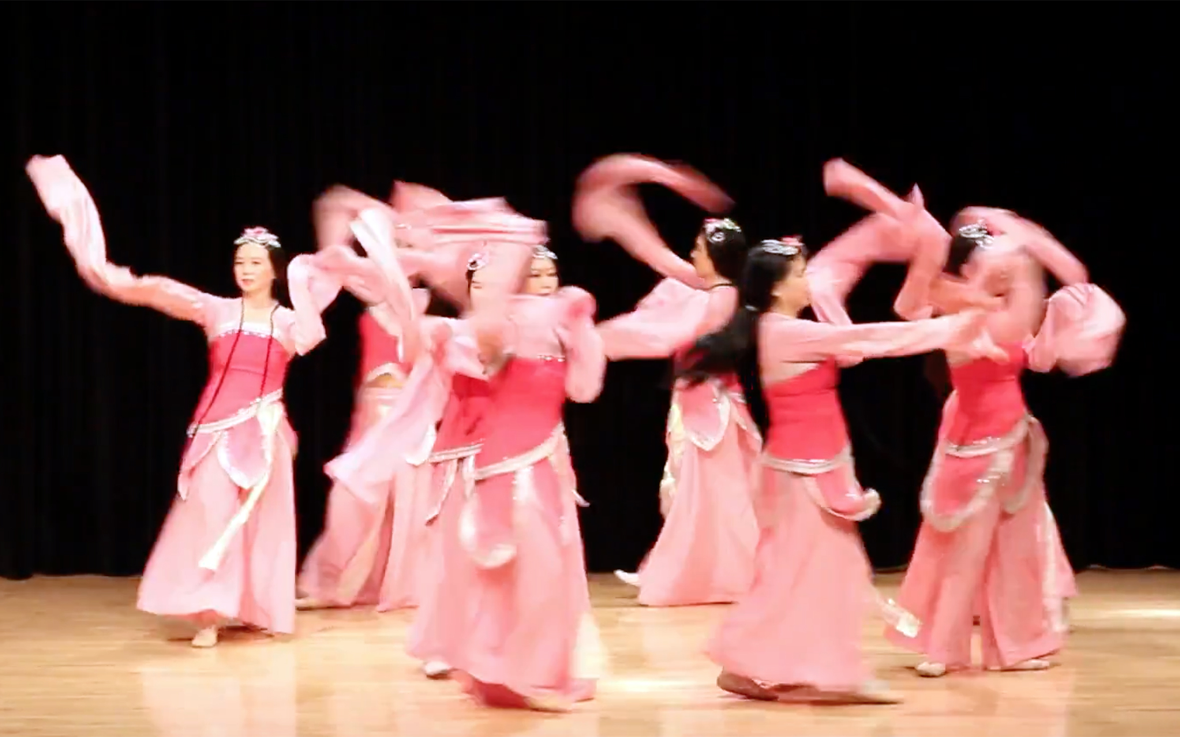 860-Traditional Dance China.jpg