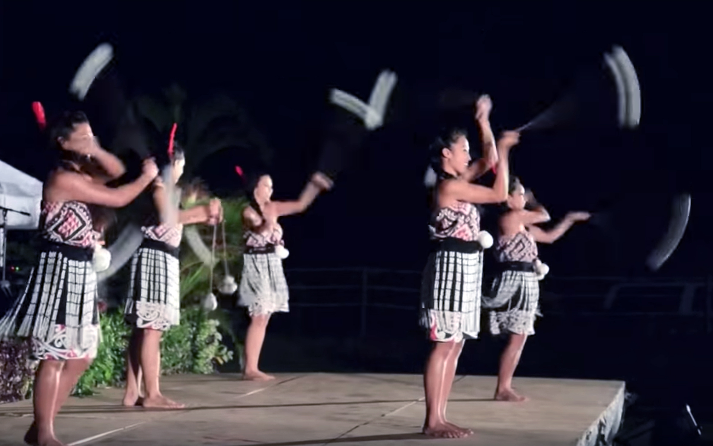 664-Poi New Zealand.jpg