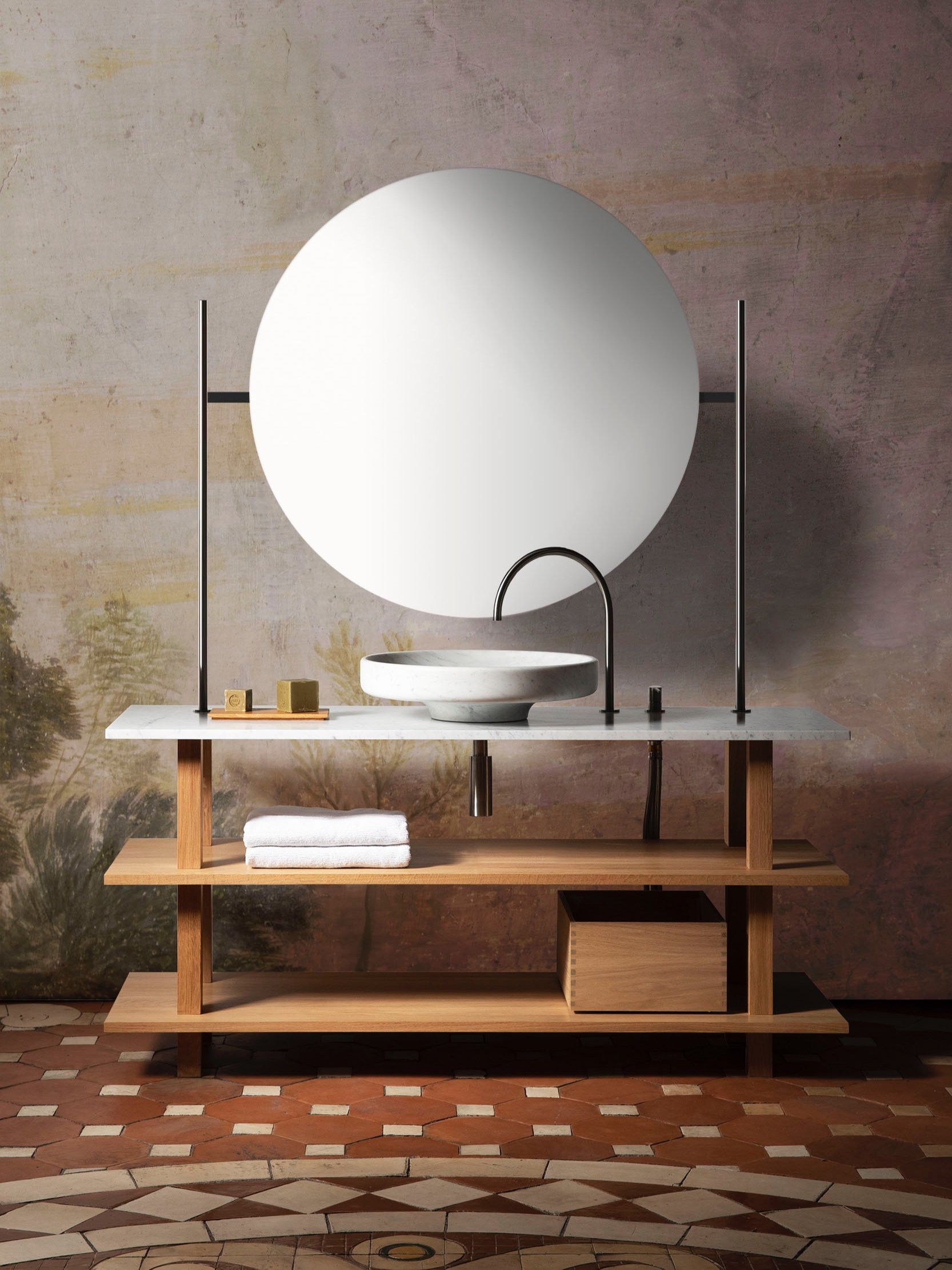 Carrara basin console