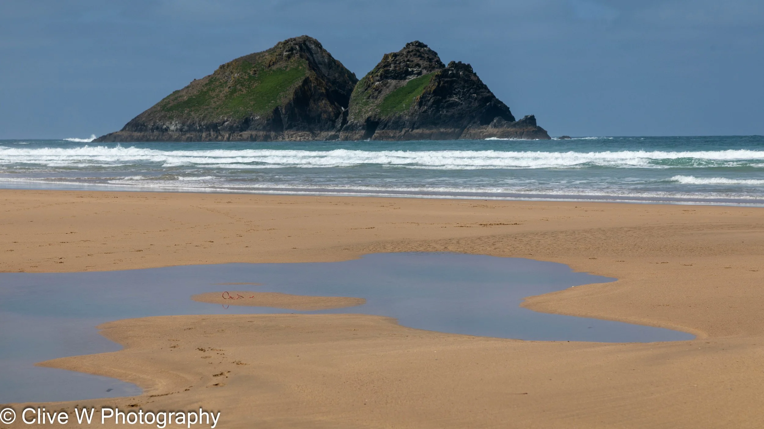 Holywell Bay - Puddle