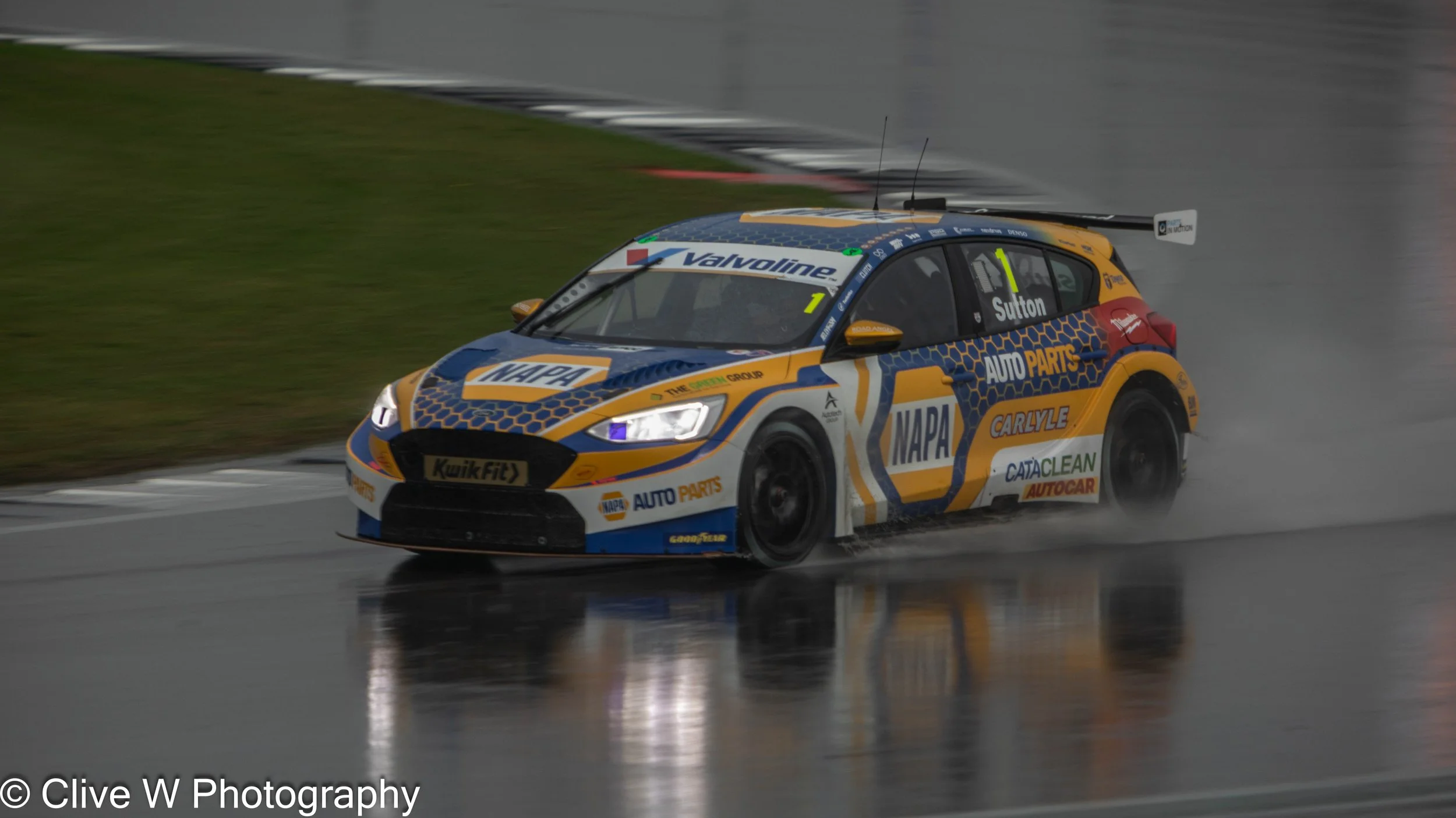 BTCC Ash Sutton