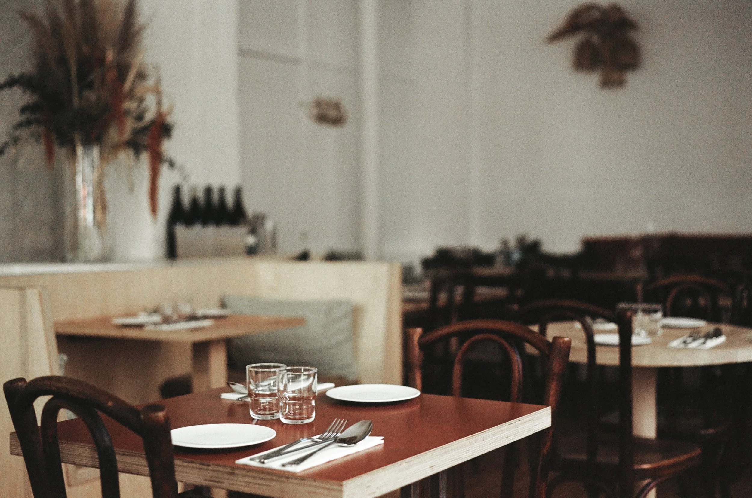 Double Dragon Tatiana Katia Levha cuisine métissée pétillante aux influences philippines vins naturels rue Fragos Lecourtier restaurant agence architecture décoration ambiance point de vue atmosphère cheffe chef plats Paris