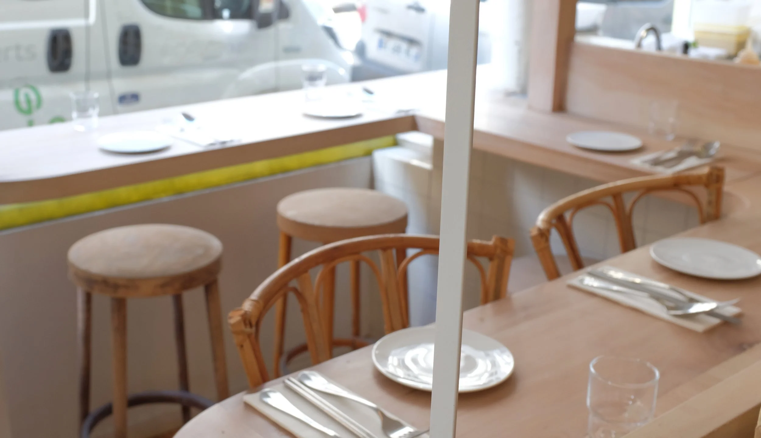 Double Dragon Tatiana Katia Levha cuisine métissée pétillante aux influences philippines vins naturels rue Fragos Lecourtier restaurant agence architecture décoration ambiance point de vue atmosphère cheffe chef plats Paris