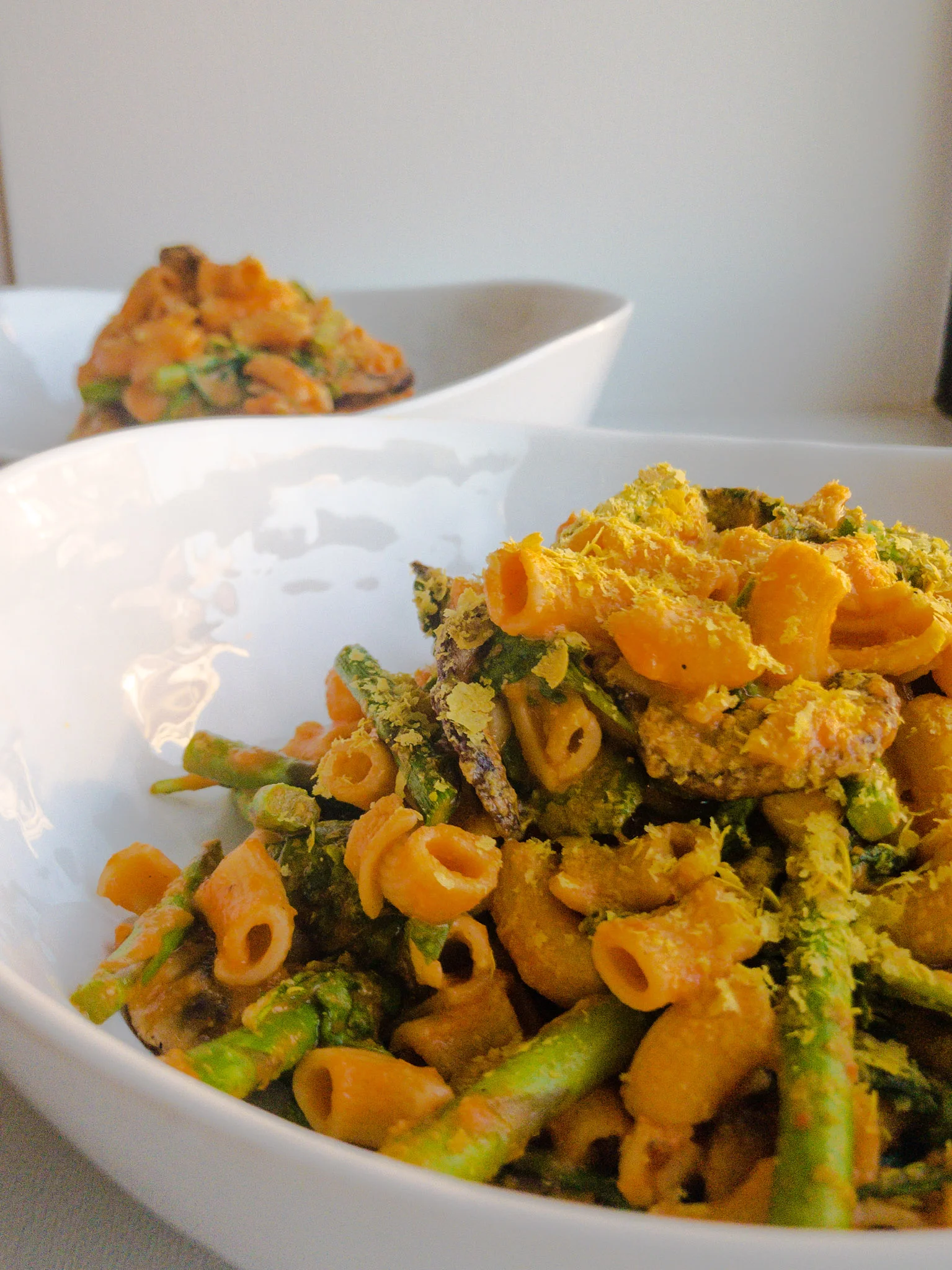 vegan-roasted-red-pepper-gluten-free-pasta-with-asparagus.jpeg