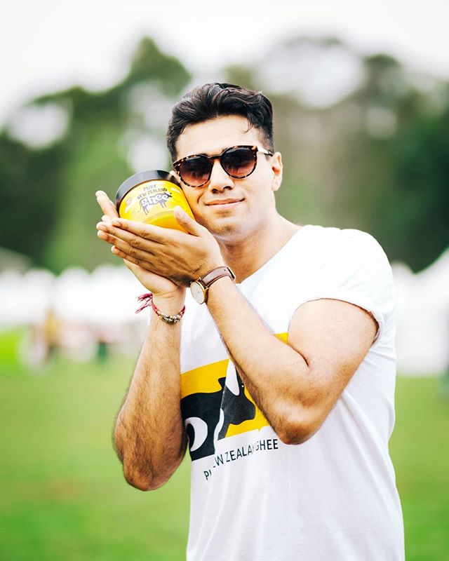 No one loves our Pure New Zealand Ghee like Gary does 😎😎😎
.
Did you know Ghee is also used as cosmetics? For hundreds of generations mother's have used ghee to massage the skin of their new born infants. 💁💛☀️
.
.
.
.
Pure New Zealand Ghee.
.
#be