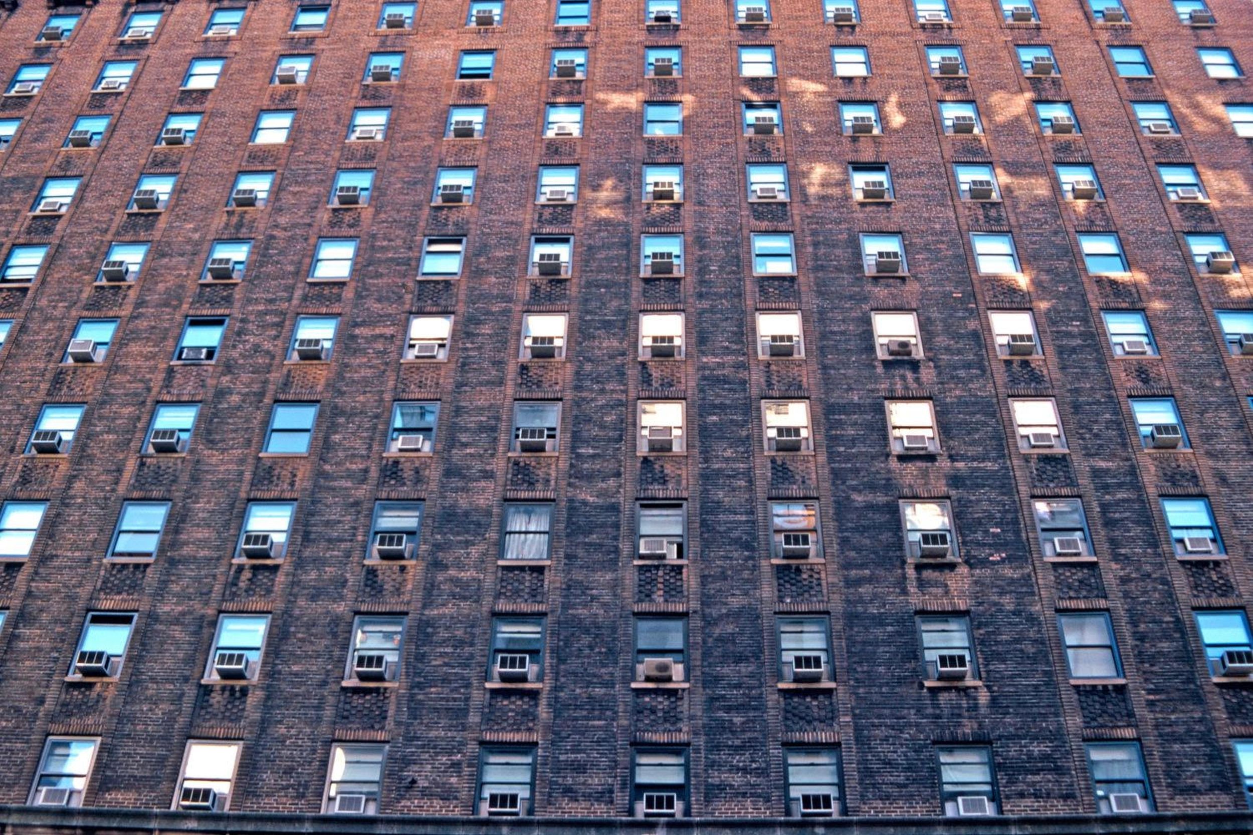 New York | Air Conditioners | AC building | ©sandrine cohen