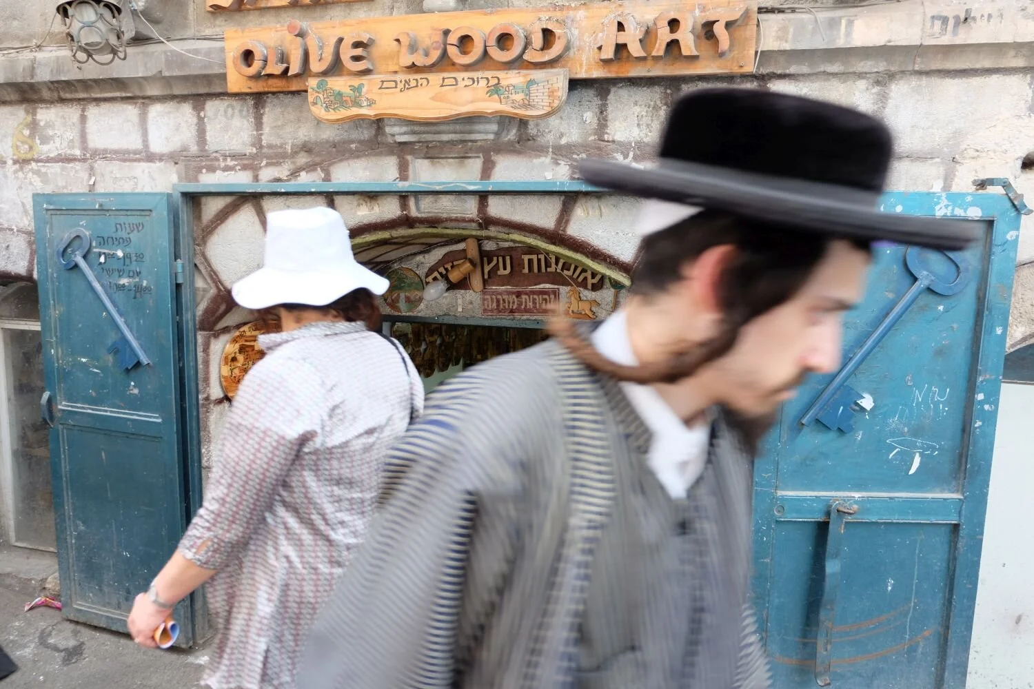 young orthodox jewish man | Mea shearim | Jerusalem | Israel | photo sandrine cohen