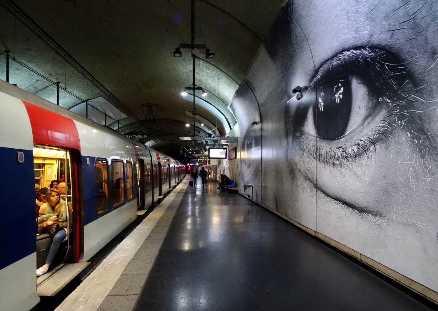 JR artist street art | Metro | Paris | RATP | ©sandrinecohen