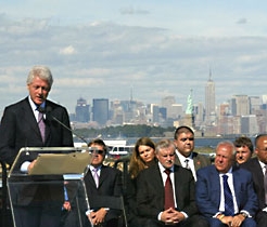 President Bill Clinton: Monument Unveiling