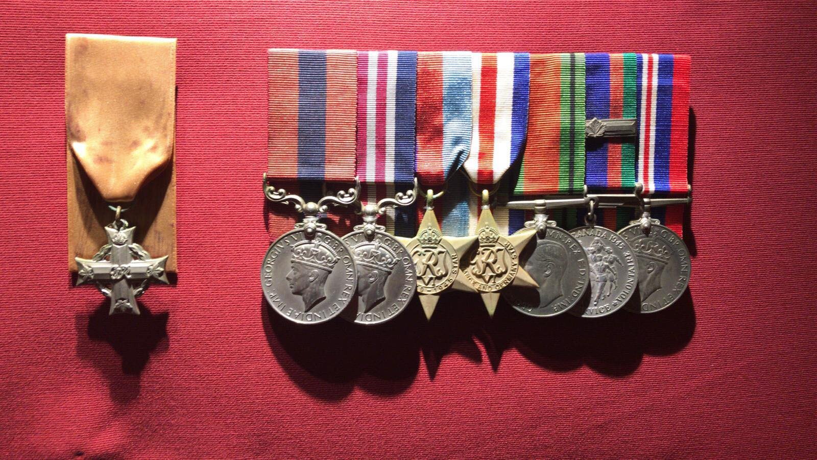 Médailles du Sgt Moe Hurwitz.