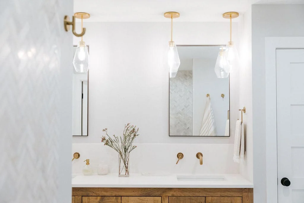 Yarmouth_Interior_Samantha_Pappas-147EDITED.jpg