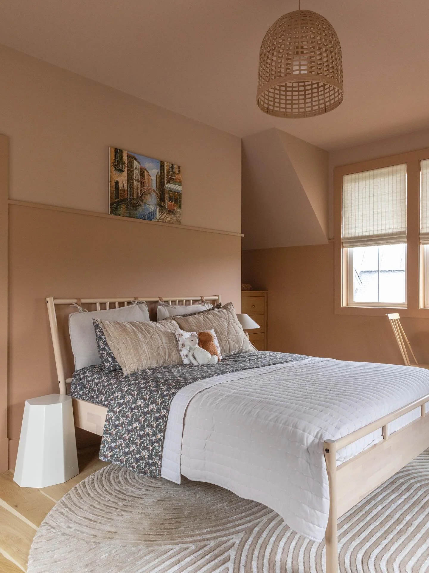 Happy October! For breast cancer awareness month I wanted to share a few pink inspired bedrooms! I also wanted to share a few statistics. Breast cancer is the most common cancer among women worldwide. In the U.S. about 1 in 8 women will be diagnosed 