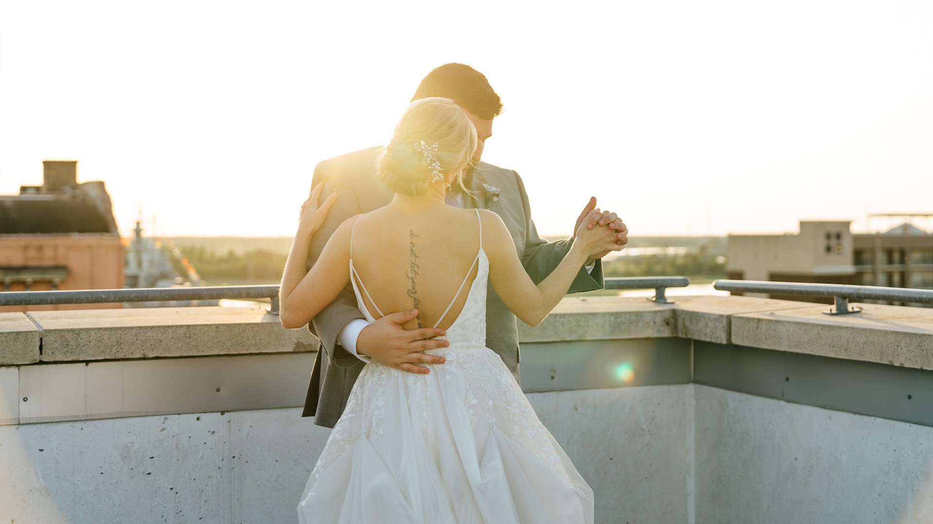 Taylor-Clay-Heart-First-Creative-Wedding-Photo-20.jpg