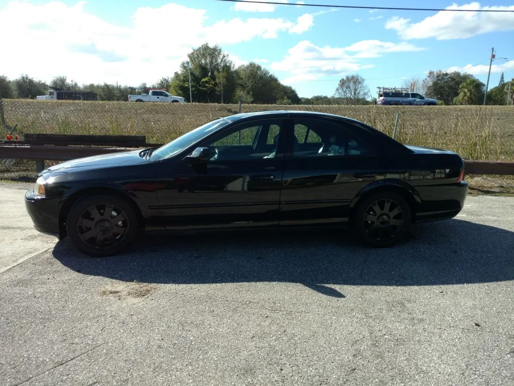 01Lincoln2004LS.jpg