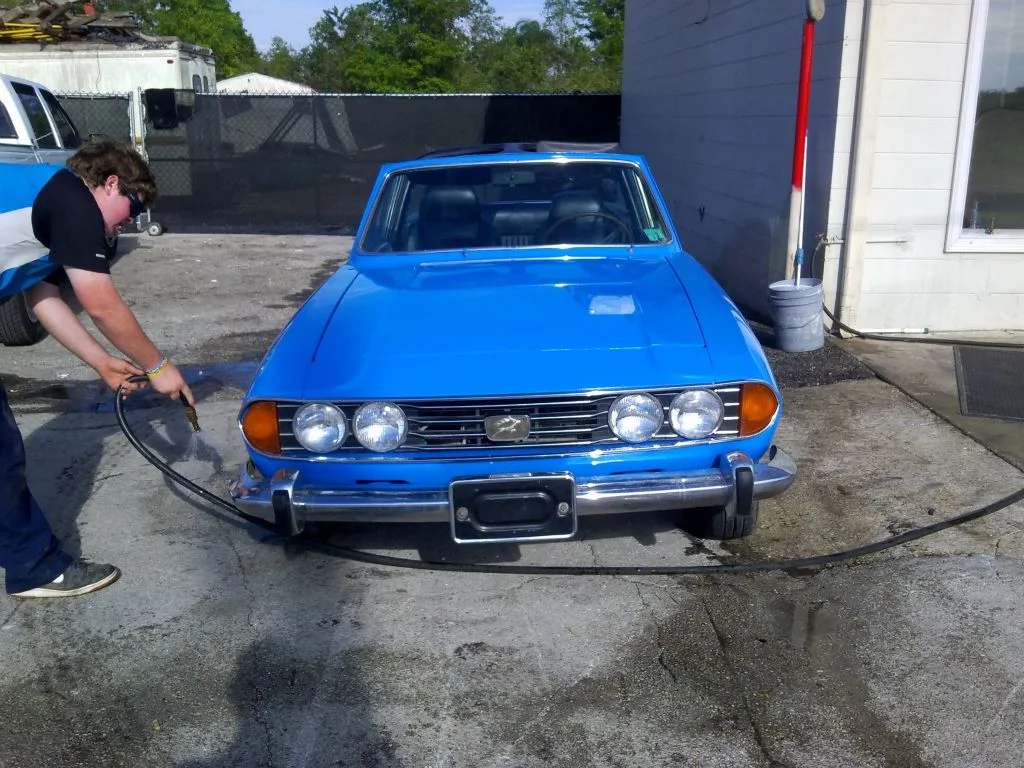 triumph-stag-3.jpg