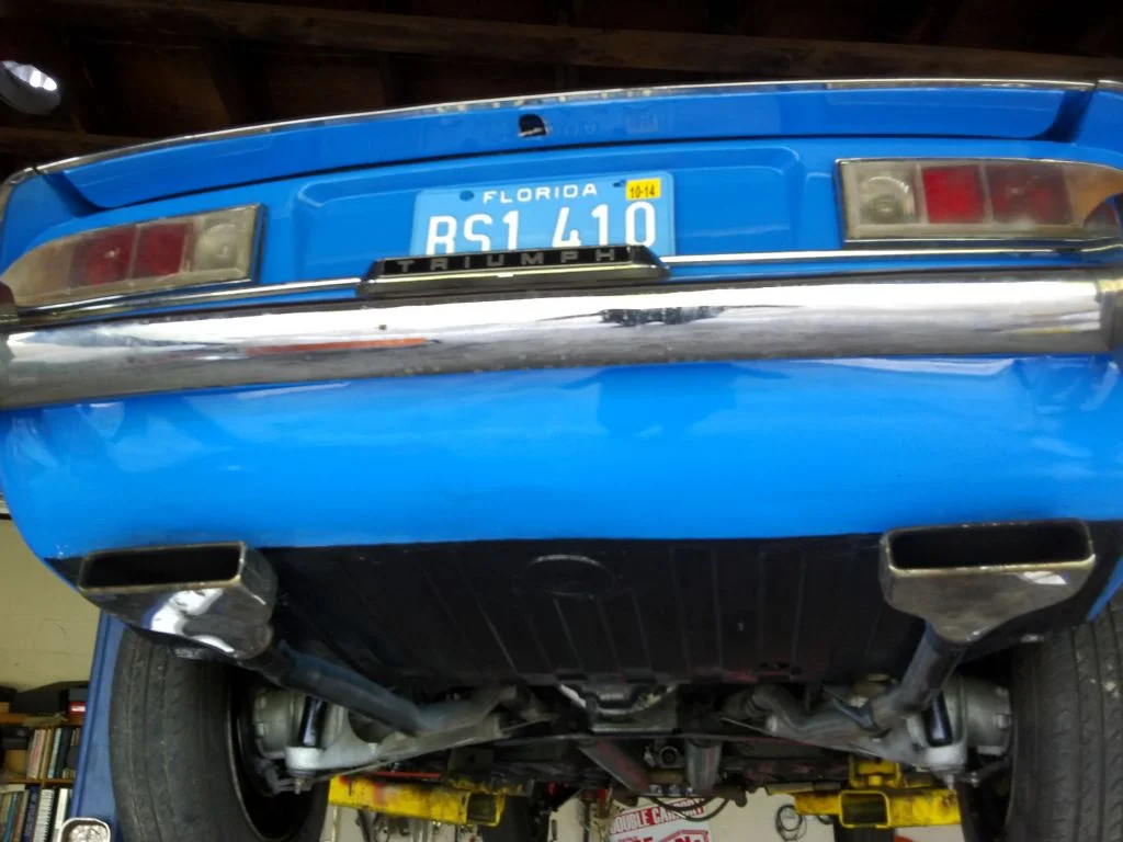 triumph-stag-23.jpg