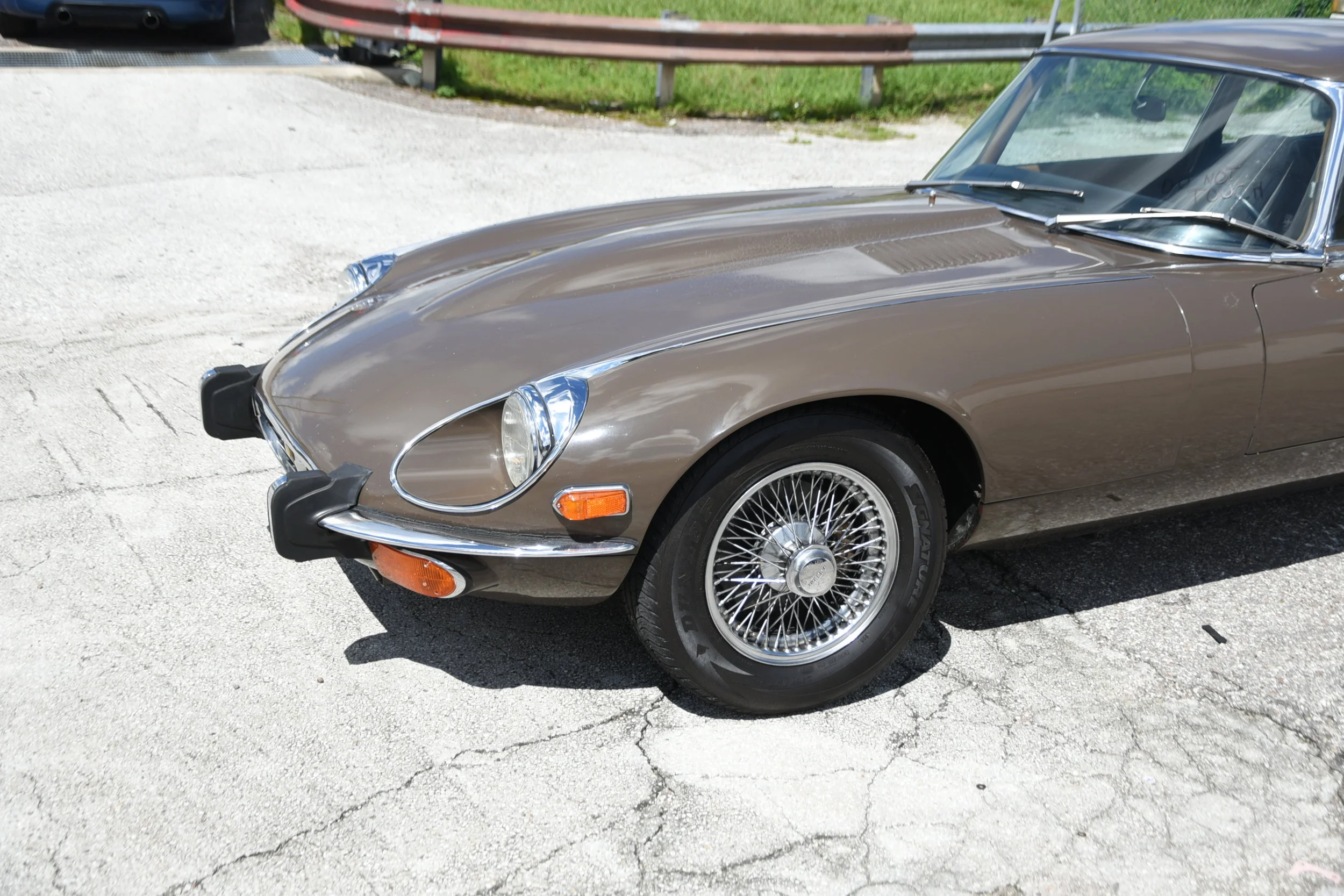 01-E-Type-Jag-2+2.JPG