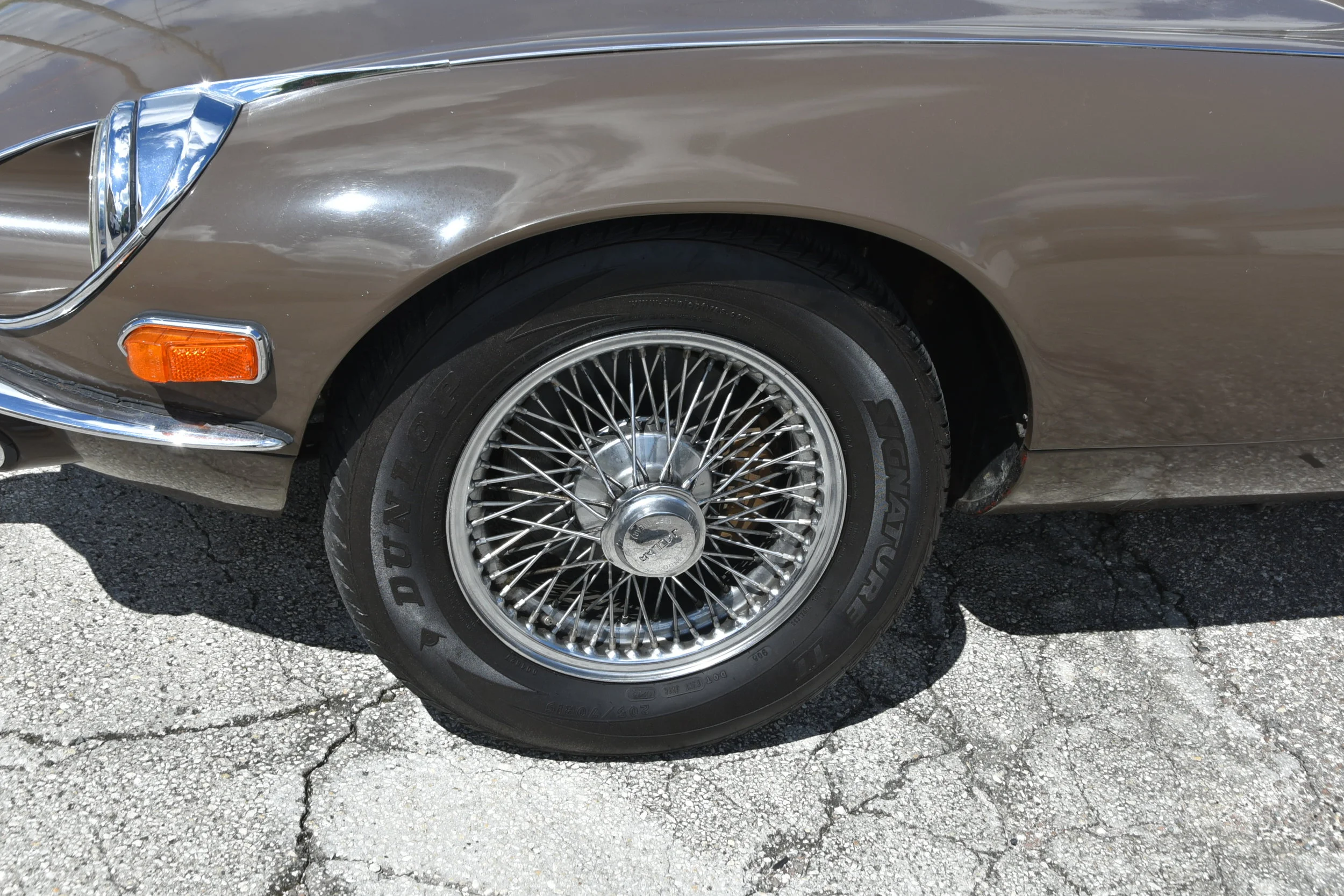 04-E-Type-Jag-2+2.JPG