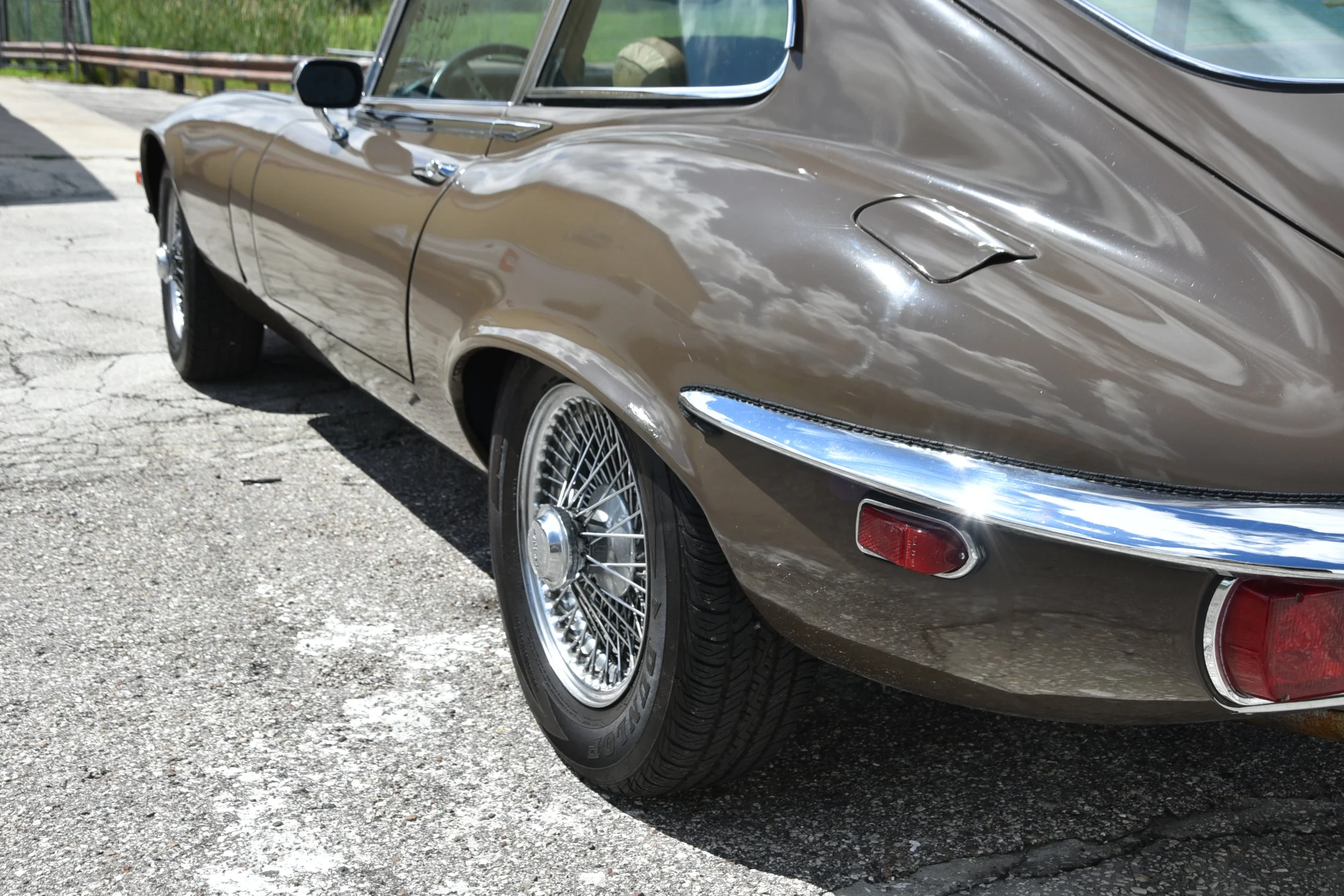 05-E-Type-Jag-2+2.JPG